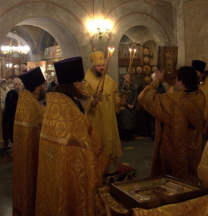 В Неделю 25-ю по Пятидесятнице архиепископ Леонид совершил Божественную литургию