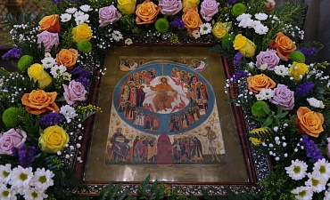 Поздравление митрополита Леонида с престольным праздником храма Всех святых на Кулишках