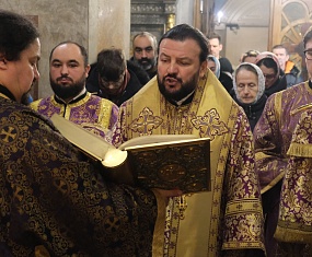 В Неделю Торжества Православия митрополит Леонид совершил Литургию святителя Василия Великого