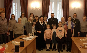 Архиепископ Леонид провёл встречу с детьми, родителями и педагогами Воскресной школы