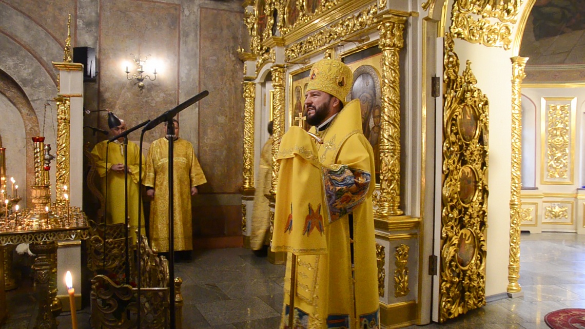 Первая Литургия архиепископа Леонида во Всехсвятском храме