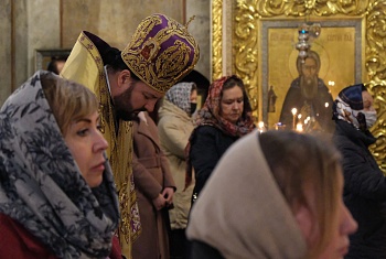 В Великий Четверг митрополит Леонид совершил Божественную литургию