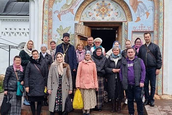 28 мая состоялась паломническая поездка прихожан Всехсвятского храма к святыням Тверской епархии